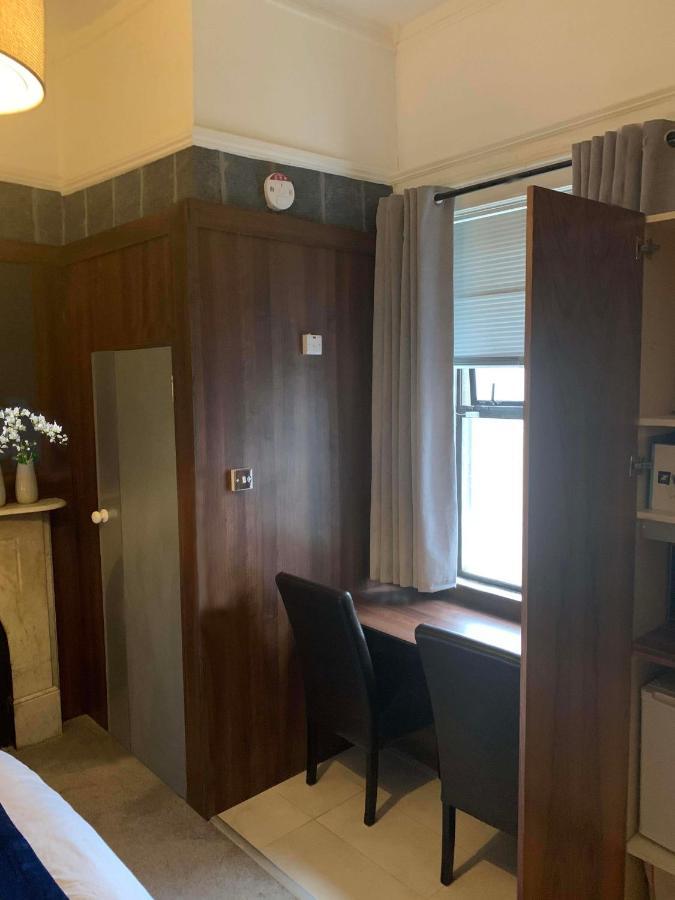 Upstairs Studio - Private Kitchenette And Small En-Suite Dublin Exterior foto